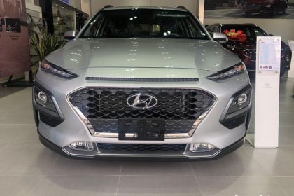 Hình ảnh Hyundai Kona Turbo màu Bạc