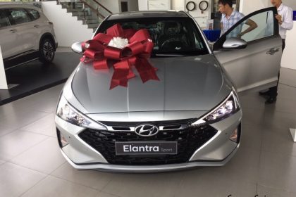 Hình ảnh Elantra Sport màu bạc