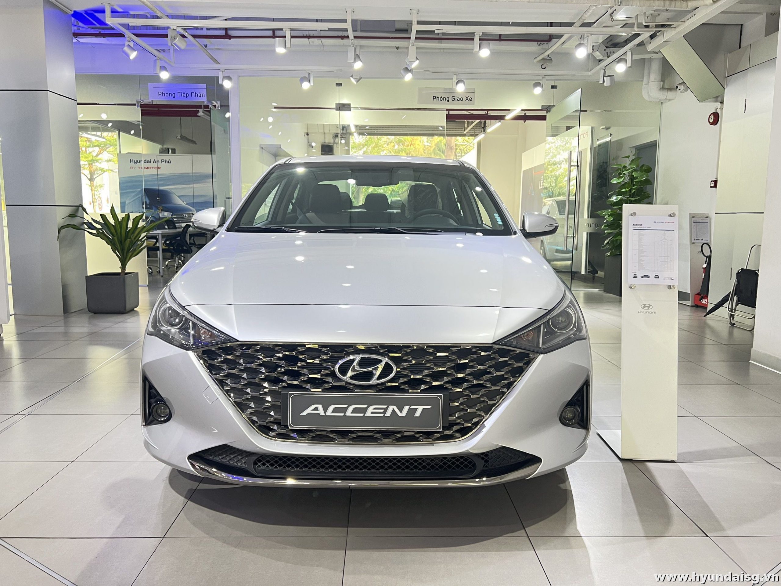 Hình Ảnh Tư vấn mua xe Hyundai Accent: Giá cả, thủ tục mua xe, bảo hành và dịch vụ sau bán hàng 1