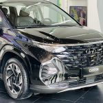 Hình ảnh xe Hyundai Custin màu đen (bản cao cấp)