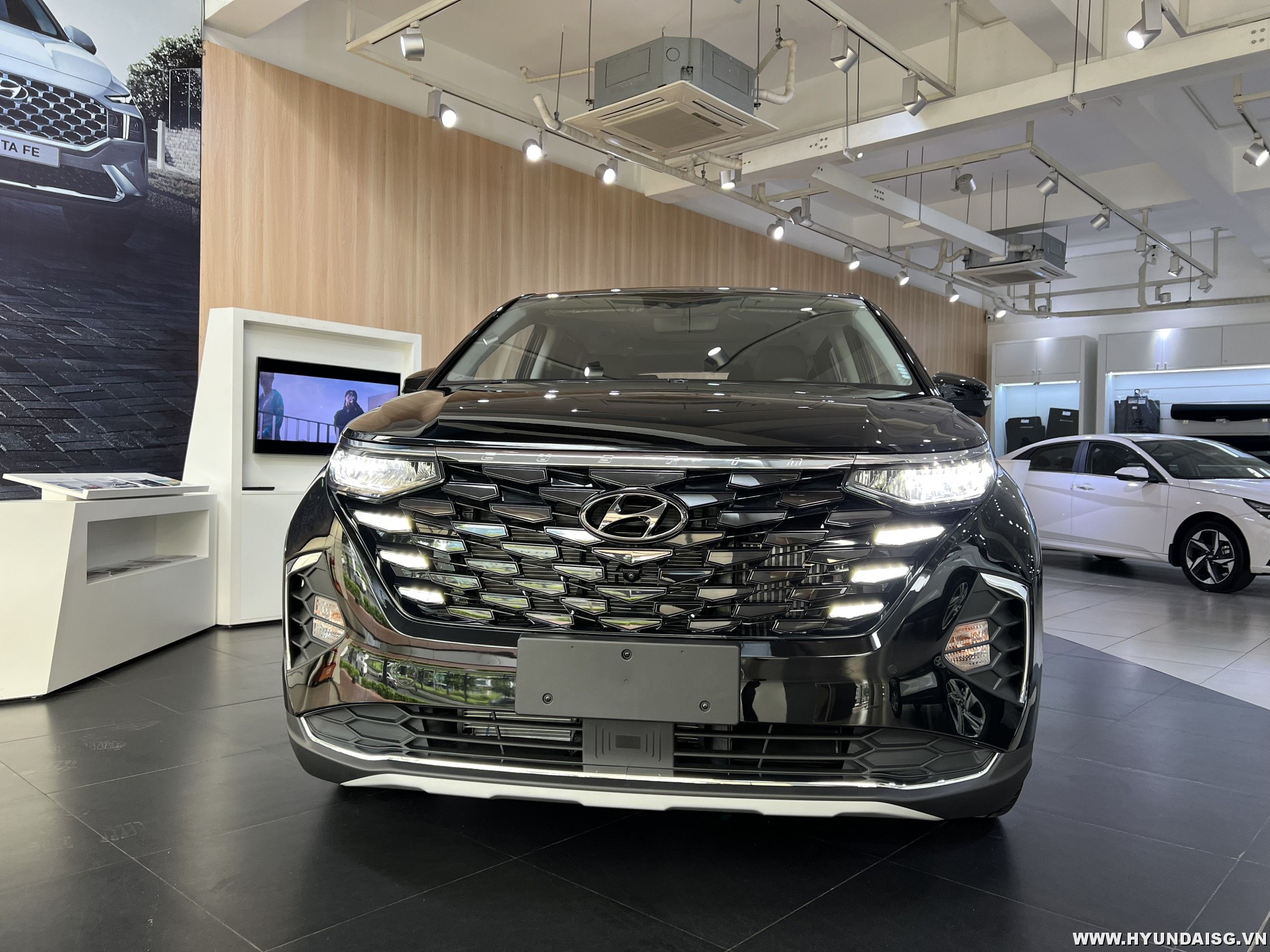 Read more about the article Hướng dẫn sử dụng xe Hyundai Custin cho người mới