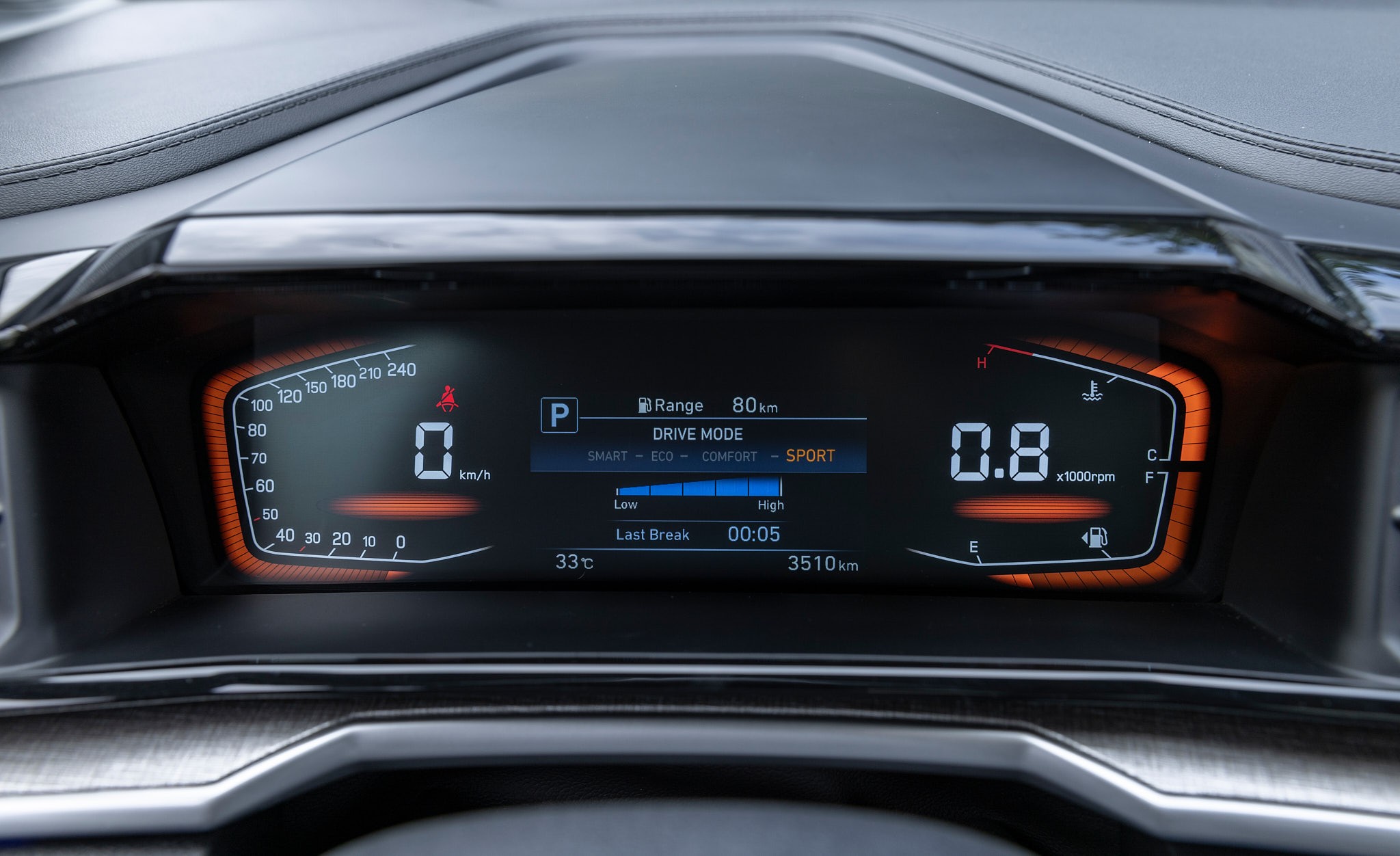 Hình Ảnh Hyundai Custin 2025 84