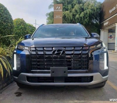 Hình ảnh xe Hyundai Palisade màu xanh (bản cao cấp)