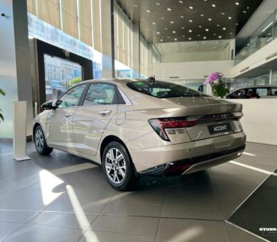 hyundai-accent-2025-mau-vang-be-hyundaisg 1 (3)