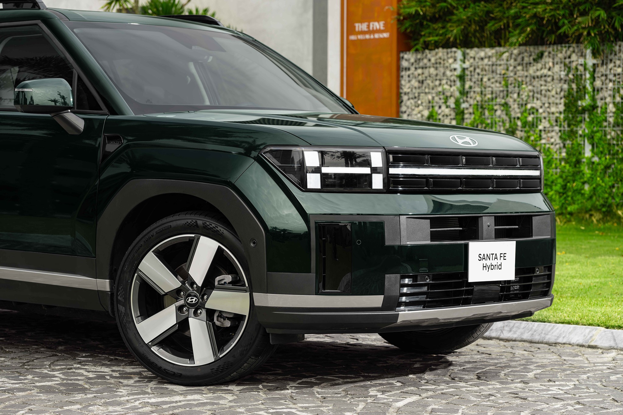 Hyundai-santaFe-hybrid
